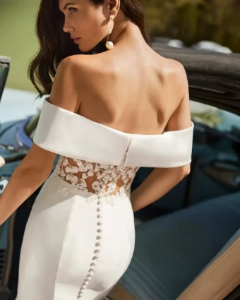 Luna Novias Style #Jossie #1 thumbnail