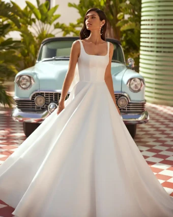 Luna Novias Style #Julee #0 default thumbnail