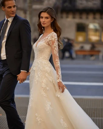 Luna Novias Style #Tevan #0 Ivory thumbnail