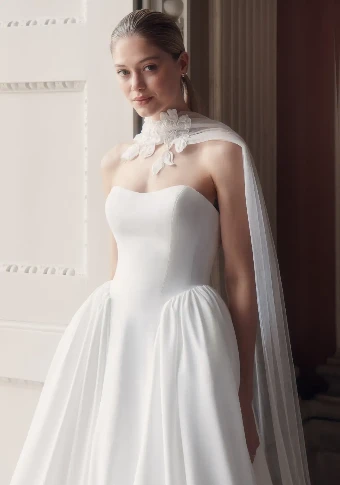 Ellis Bridals Style #Darcy #4 thumbnail